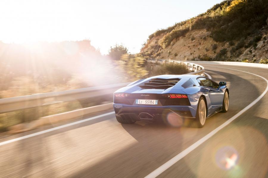  Lamborghini Aventador S 2017 года  (WW) (фото 54 из 74)